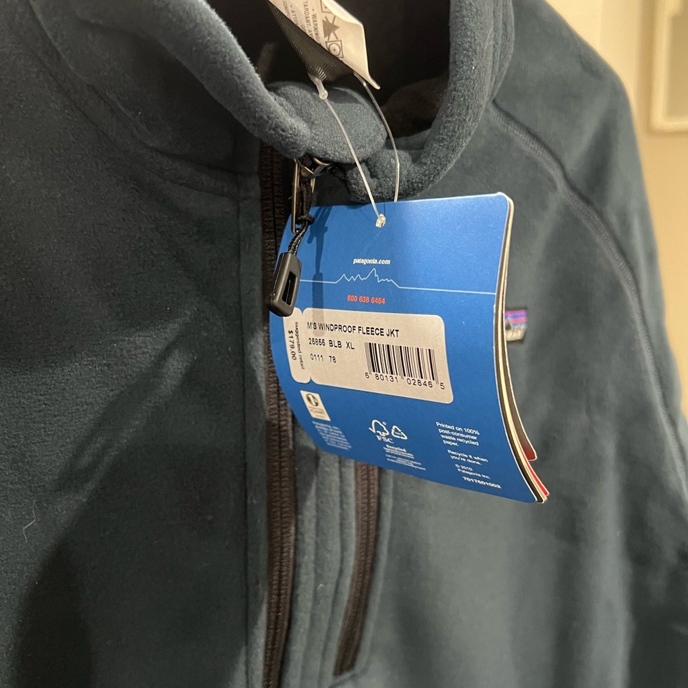 Patagonia Men’s Windproof Fleece Jacket